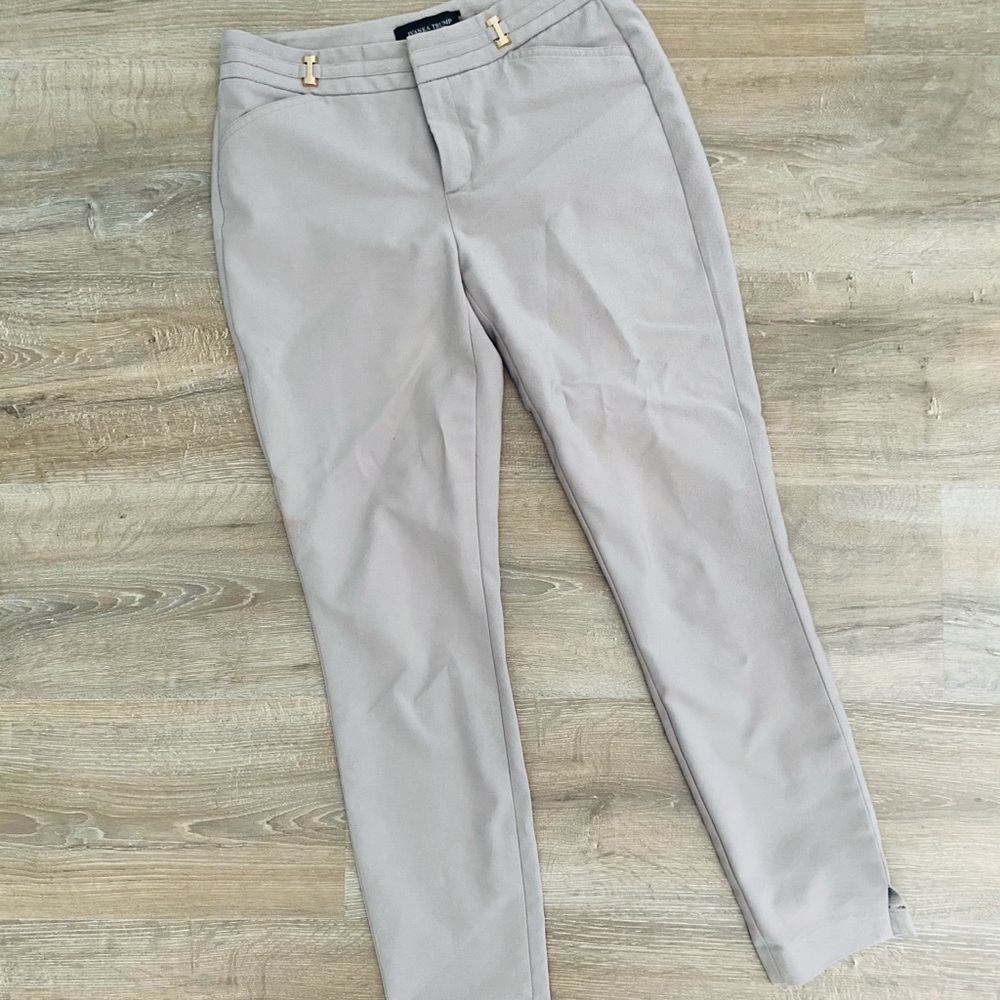 Dress pants with gold details